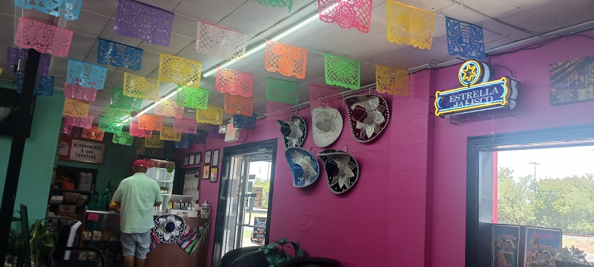 Las Tapatias Mexican Cafe
